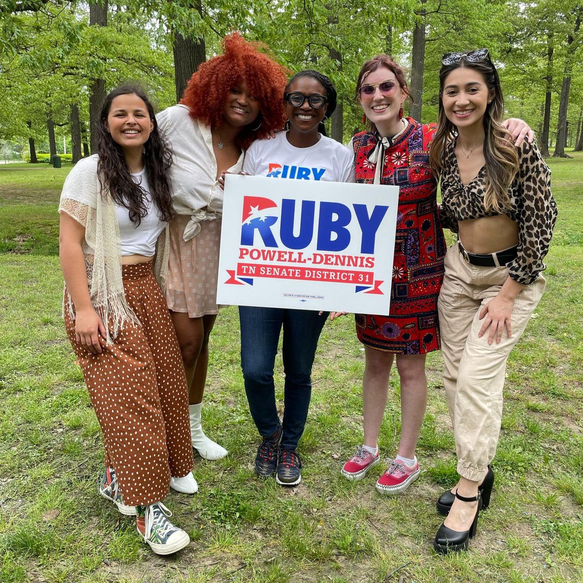 RPowellDennisTN's tweet image. Thank you to all of the amazing artists who came out and performed at the campaign kickoff and to all of the #TeamRuby supporters who celebrated with us! #TNSen31 #TNPoli