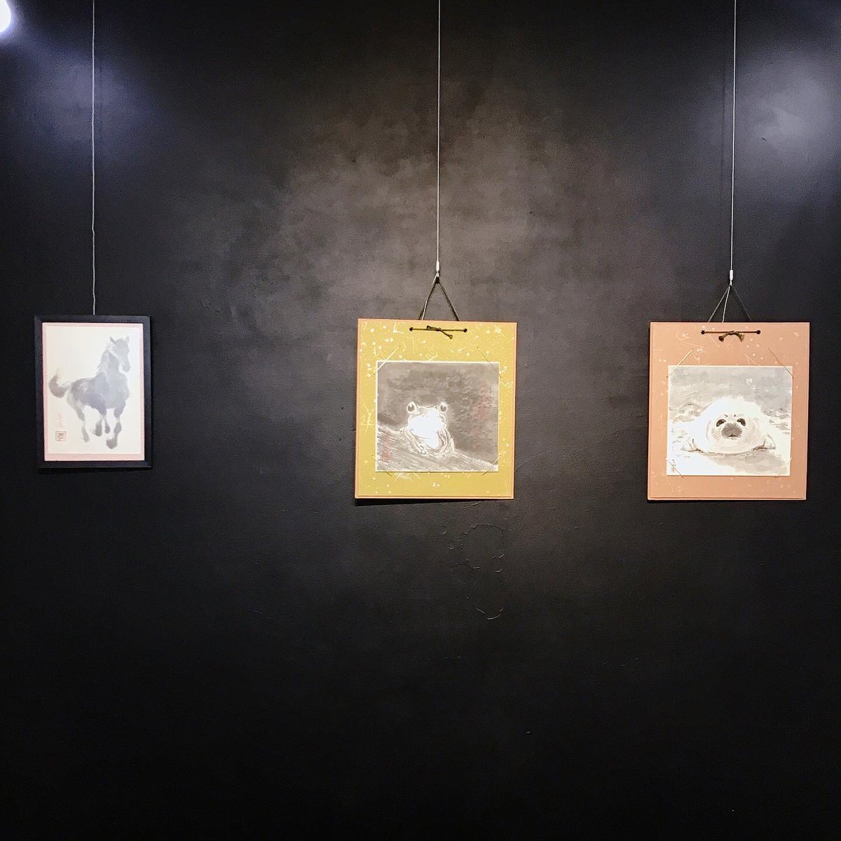 art_cocktail's tweet image. #アートカクテル
#BlankMap

「商店街アートコンペ『Tobe』学生絵画展」

本日はいよいよ本展の最終日を迎えます。
在学の学生たちが様々な画材、技法を使い、
独自の世界観を届ける。

ぜひ最後の鑑賞チャンスを!
本日は17時まで。
art-cocktail.net/exhibit-event/…