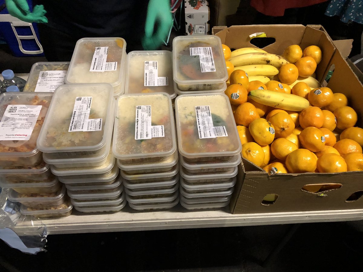 dan_akis's tweet photo. We are out there every Weds night at the Vic  mkt supporting and feeding our friends!! #supportingthebattlers https://t.co/ARVObc2KCH