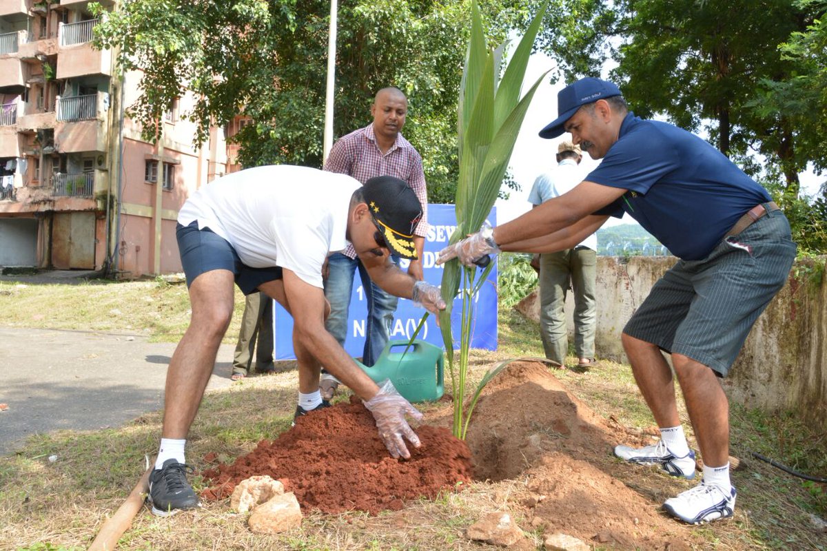 Green Initiative #SundaySynergy #IndianNavy #LivingGreen #EnvironmentalConservation #प्रकृति_का_खयाल @moefcc #NavyPride #GreenEarth