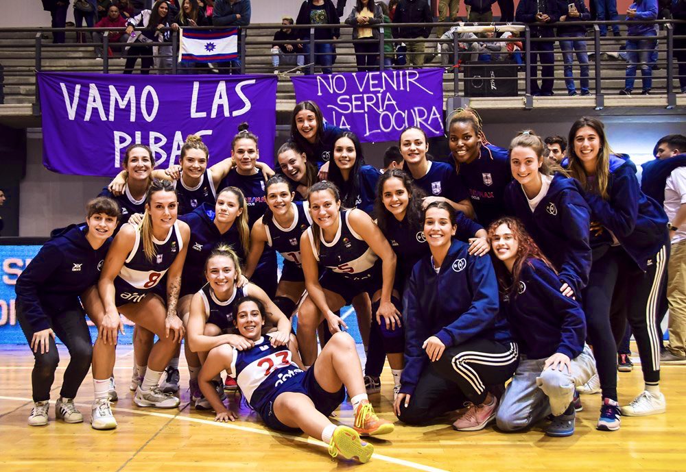 Nos vamos a la FINAL 4 de la #LSBF2022 💪🏼💪🏼🔝🔝💜🤍 NUNCA subestimes el corazón de unas Campeonas y ellas son las Bi Campeonas de 🇺🇾🇺🇾 VAMOOOOOSSSS @dscbasquet @dscfemenino #increible #LSBF #orgullo #unamas