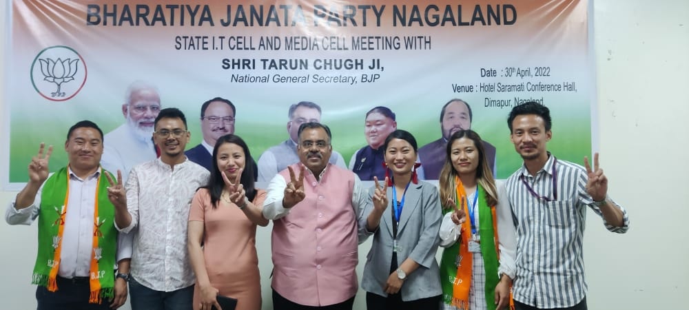 BJP4Nagaland's tweet photo. Hon'ble National General Secretary, BJP, Shri @tarunchughbjp Ji held a meeting with State BJYM , IT &amp; Media Cell in the presence of State BJP President Shri. @AlongImna Ji and GS (Org) Shri @abhaygiribjp Ji. 

@blsanthosh @JPNadda @BJYM4NAGALAND @AjayJamwalNE @narendramodi https://t.co/z5bfRoWjei