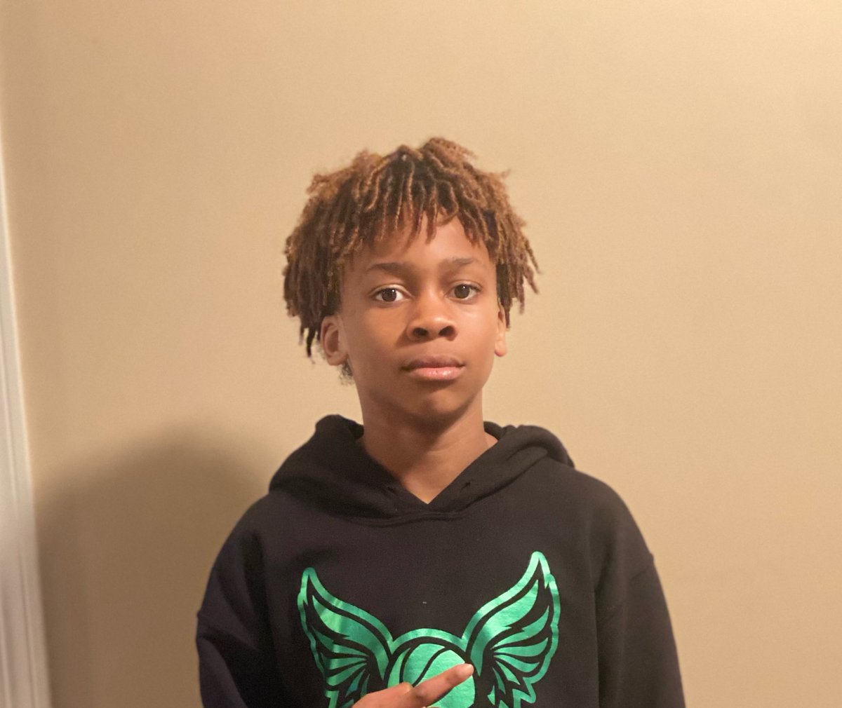 FLIGHT 2029 FINISHED THE DAY 1-1 AFTER A 1 POINT DEFEAT PLAYING UP A GRADE!  

JAYDEN ALFORD HAD 17 POINTS INCLUDING 5 THREES! 

JONNY UDOIWOD SET THE TONE DEFENSIVELY ALL DAY!! HE ALSO LED THE TEAM WITH 14 POINTS IN GAME 2!  <a href="/AthleticsFlight/">Flight Athletics</a> #EARNYOURWINGS