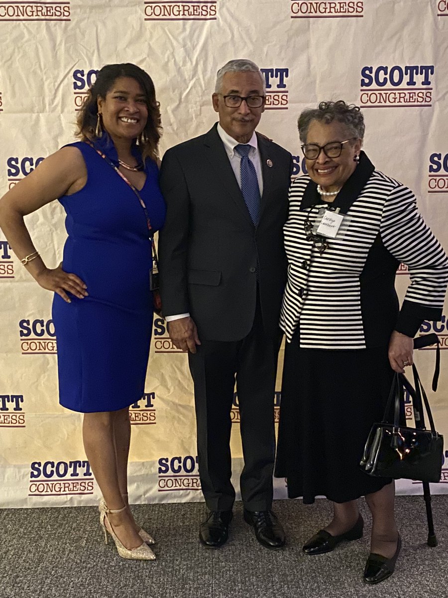 AnnCan2024's tweet image. So happy to reunite w/my #ScottFamily Happy Birthday RCS🎉🎉🎉 #TeamScott #WeGoWayBack #StartedFromTheBottomNowImHere #757❤️