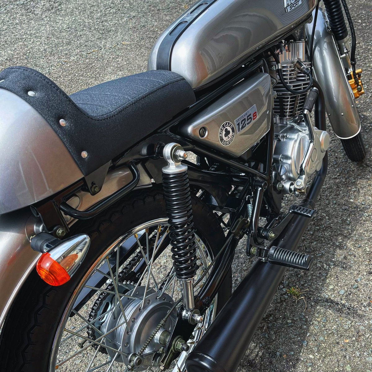 DreamCaferacer's tweet photo. 本日納車！！
#ACE125 https://t.co/RMpvB97TaL