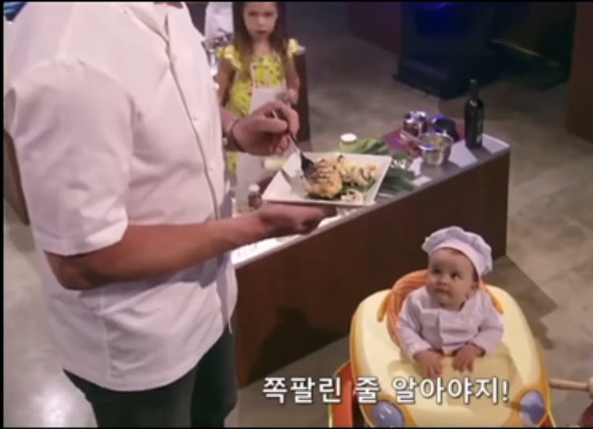 vax449's tweet photo. 로지 숙제 봐주는 셜록 https://t.co/jdGgRsJA4p