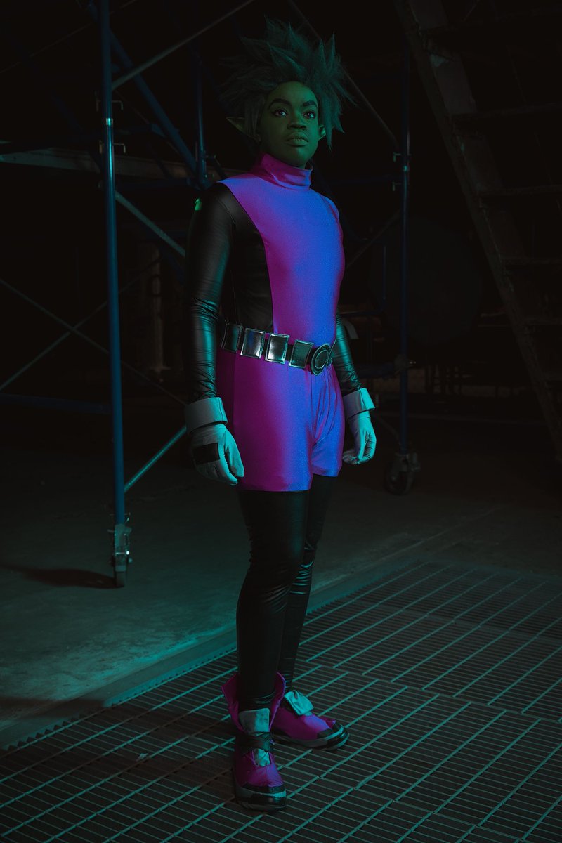 KinryuC's tweet photo. #TeenTitans #beastboy #beastboycosplay #cosplayer #blackcosplayer  #miccostume #photographer https://t.co/N54P3Pue0b