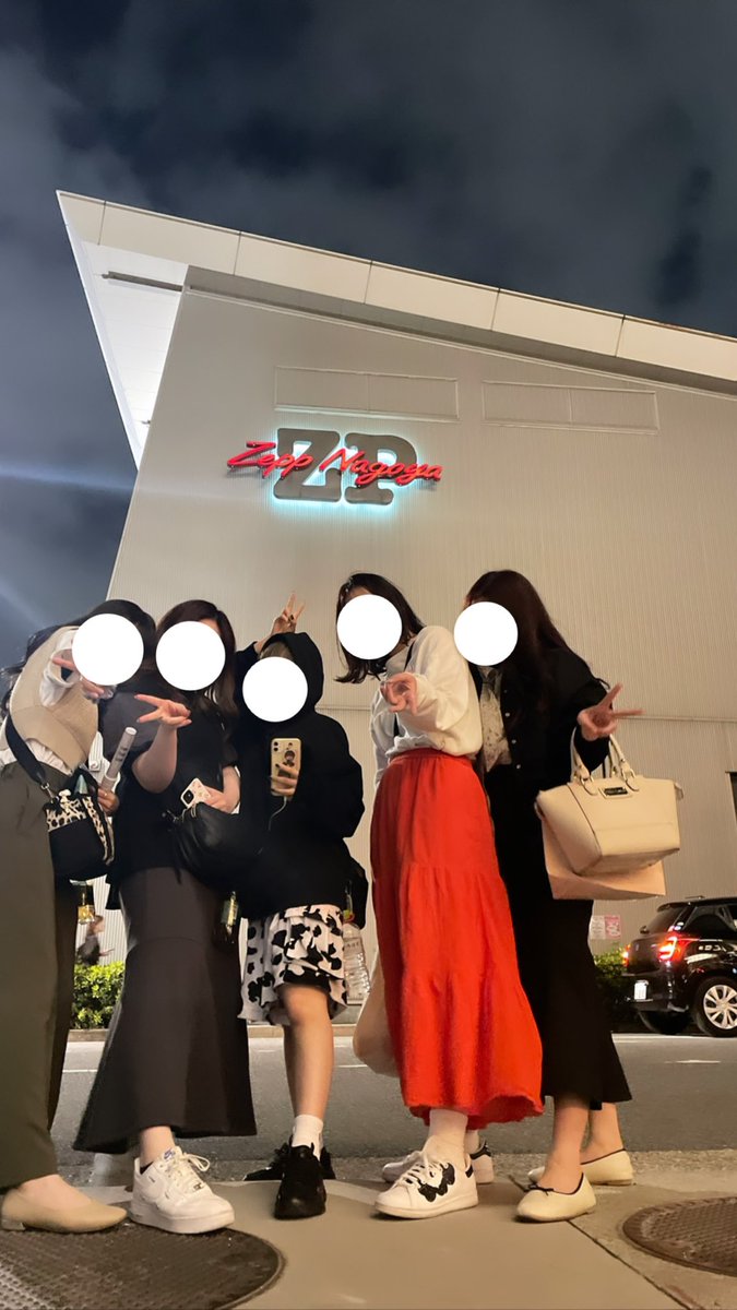_mykwkn__0711's tweet photo. 名古屋行かせてもらってライブもだけど皆と戯れてる時間が何より楽しかった〜😭🥲
高校生だった私がもう社会人だよ〜って懐かしい思い出振り返ってたし他県から来てくれてる子ともお話しできてただただ懐かしいとしか思わなかった😿やっぱ安心する〜〜🎶 https://t.co/QLBML7AqAf