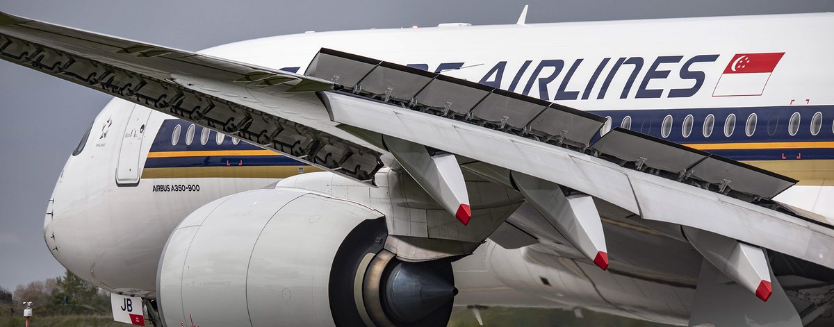 Kent_YVR's tweet photo. Local content 😁 Back @yvrairport today for this @singaporeair @Airbus #A350 arriving for the turn from #SeaTac. #yvrspotters #avgeek #Vancouver #9VSJB https://t.co/nYWti46T66