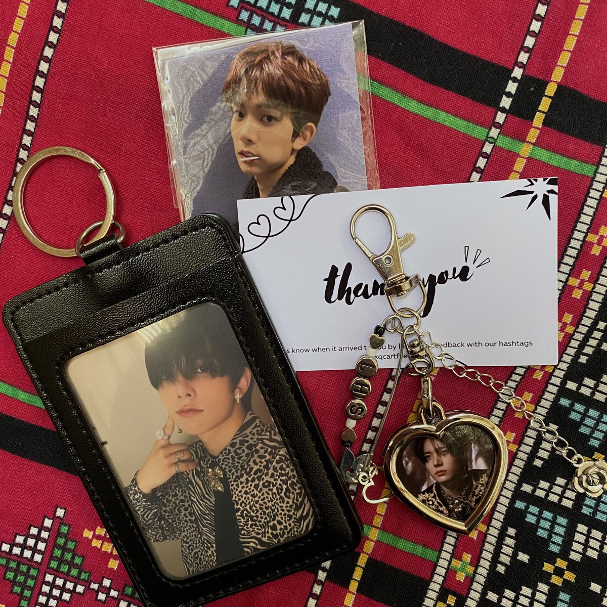 ehrkaw's tweet photo. '*•.¸♡ ꒰ #erimails ꒱ ♡¸.•*' 

ೄྀ࿐ ˊˎ- the card holder arrived safely and no damages. it was worth the wait and its so pretty!! thank you so much @exquisitecart 💗

#exqcartfeedbacks https://t.co/AcKgebZszk