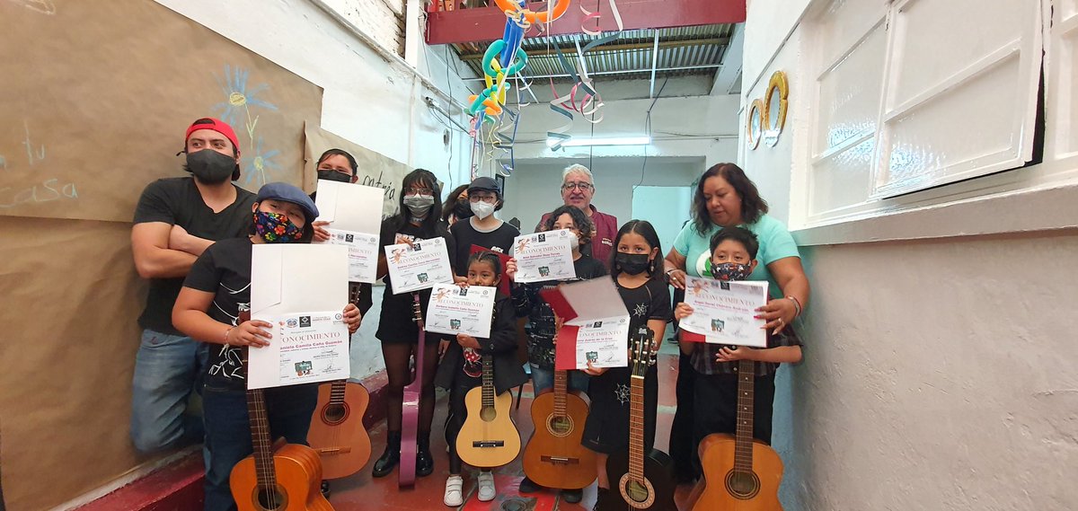 fernando_da1's tweet photo. Cualquier día es perfecto para soñar, imaginar, divertirse y crear. 
Cuando somos niños la vida es de colores y las emociones son mayores. Disfruta esta maravillosa etapa. ¡Feliz Día del Niño! https://t.co/6FqKHiAp8l