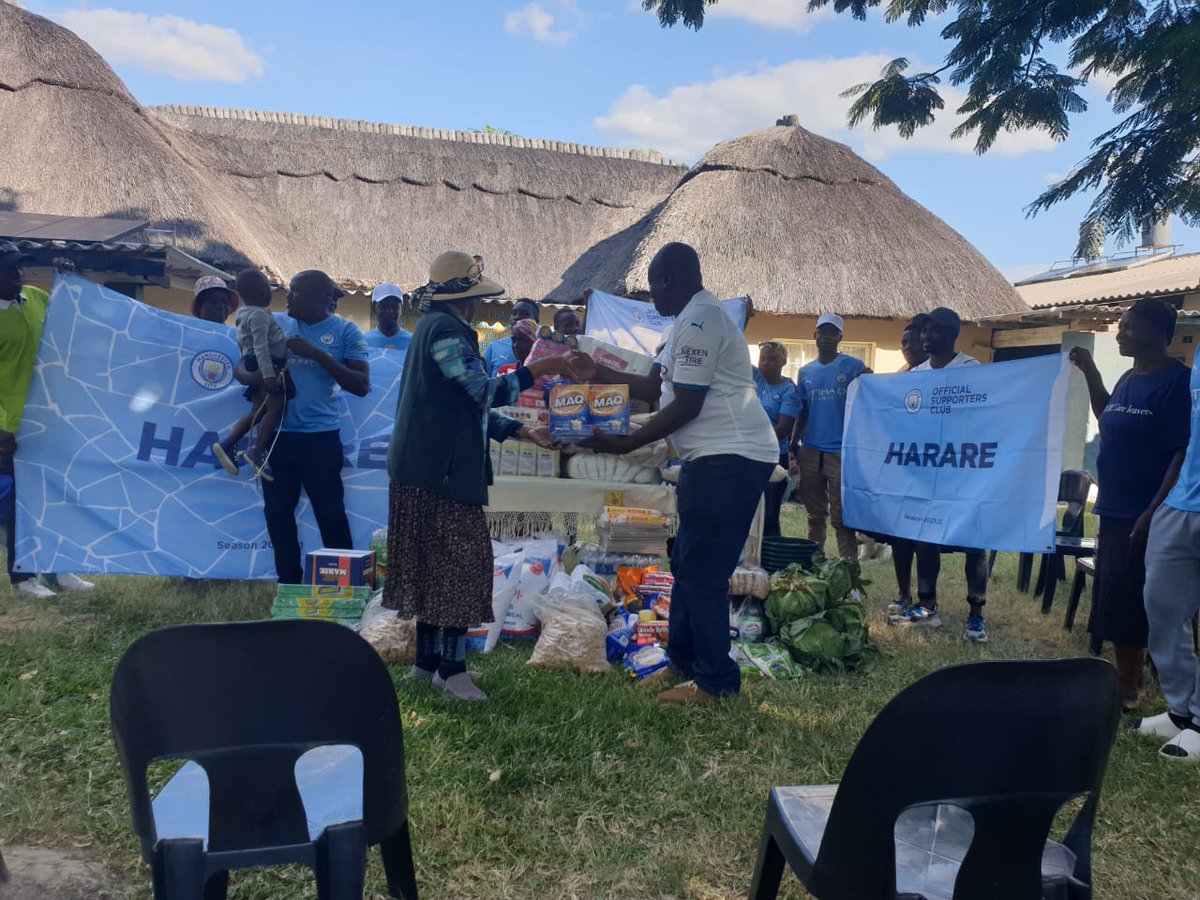 CityZimbabwe's tweet image. As you grow older , you will discover that you have two hands , one for helping yourself , the other for helping others. Thank you so much #CityzensZimbabwe 🙏

 #CityzensGiving @ManCity