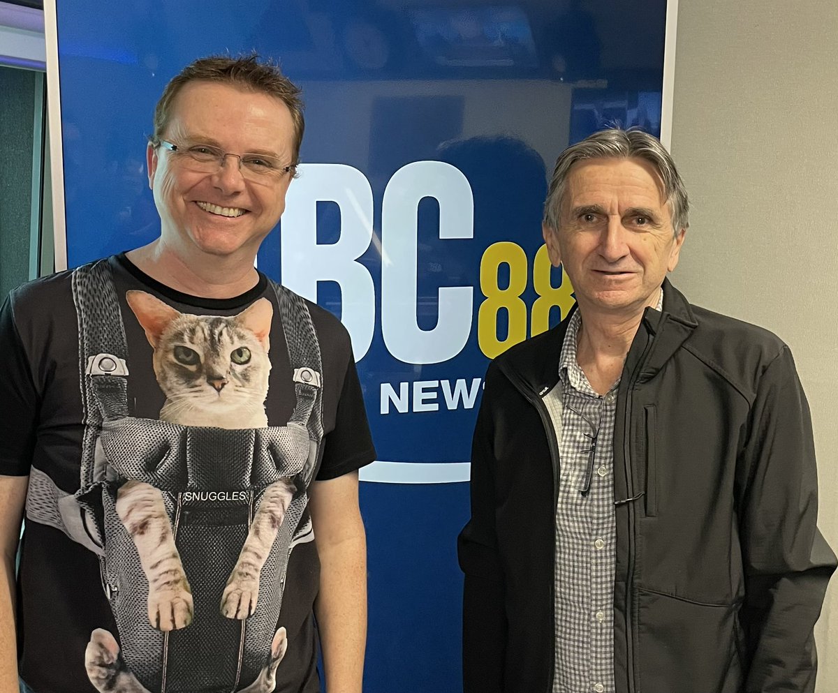 Spencer Howson 📻 tweet media