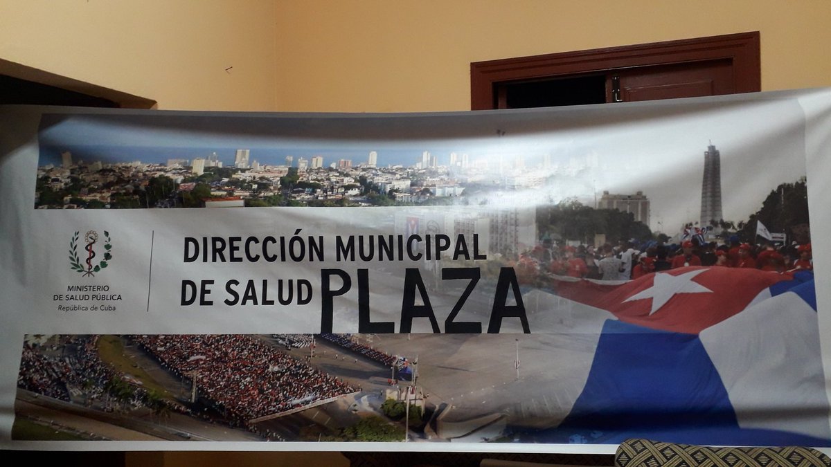 FUEGO EN EL VEDADO CAPITALINO!!!!! LA DMS DE PLAZA SE VISTE DE REVOLUCIÓN PARA ASISTIR A SU DESFILE POR EL 1RO DE MAYO!!!!!
#CubaPorLaVida 
#CubaViveYTrabja 
#CubaPorLaSalud 
<a href="/japortalmiranda/">José Angel Portal Miranda</a> 
@EmilioIznaga