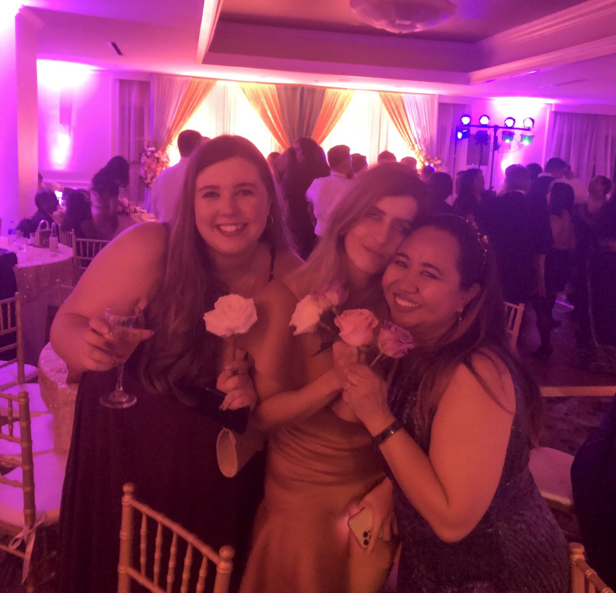 jemabean1's tweet photo. When your fellow JCers become your besties IRL 🥰❤️ ¡Imaginatè! @poisonisanart @LaneyT1718 https://t.co/R16geMU2ks