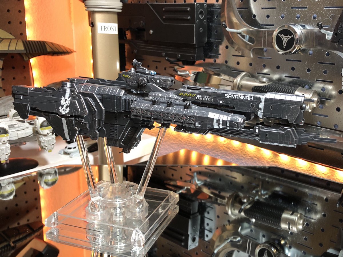 GeekToyLove's tweet photo. With the last decals in place this UNSC Paris class frigate is done.
#2022commissions #GeekDen #Halo #3DPrinting https://t.co/iwp3L2IOMp