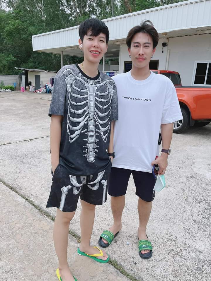 Krukhuan's tweet photo. การได้เฝ้ามองใครคนนึงเติบโตในทุกๆวัน เห็นเขามีความสุขในทุกๆวัน เราก็มีความสุขมากๆแล้ว💚💛 https://t.co/jbcv22exBF