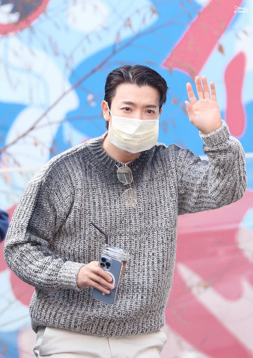 changseven77's tweet photo. ☀️

#leedonghae #donghae #donghaelee #이동해 #동해 #superjunior           #superjuniordne #슈퍼주니어 https://t.co/aCAE9pcW83