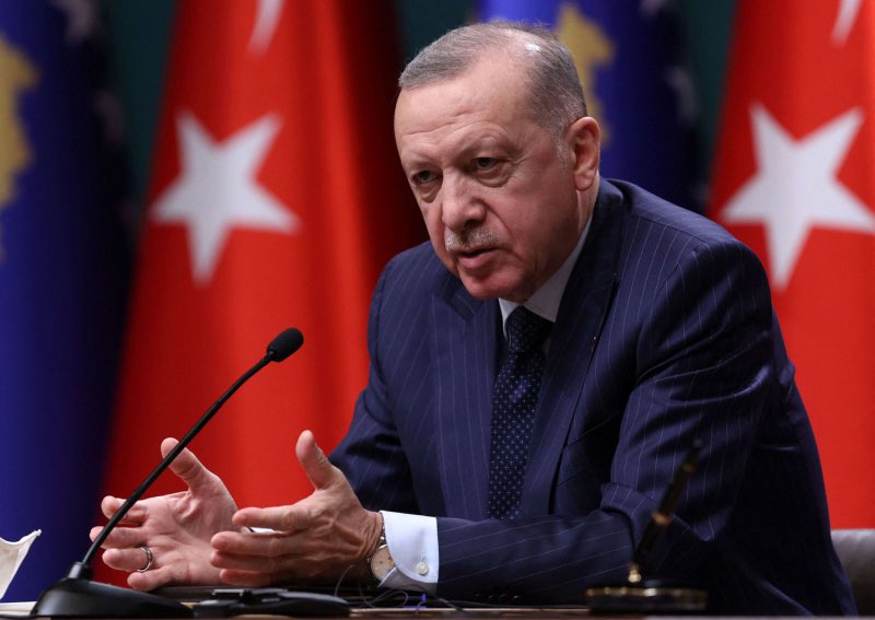 halgawi's tweet photo. أردوغان :
لفت انتباهي في أن الغرفة التي مكثت فيها في الفندق بالسعودية تحمل الرقم 1453 ، وهو تاريخ فتح القسطنطينية ، أراها بادرة أنيقة من السعوديين يشكرون عليها إذا ما تمت عن قصد . 

—— https://t.co/3Uw75lc6RG