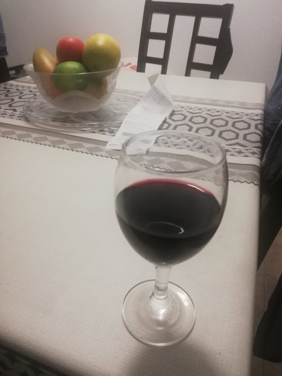 <a href="/AngelBlancoNt/">Angel BlancO 🕊️ del cerro de la silla 🗻</a> ¡Salud!

Una de tinto para dormir bien.