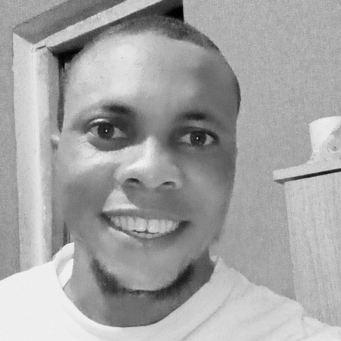 Samuelscholes2's tweet photo. #NewProfilePic https://t.co/yb2X8f2GDi