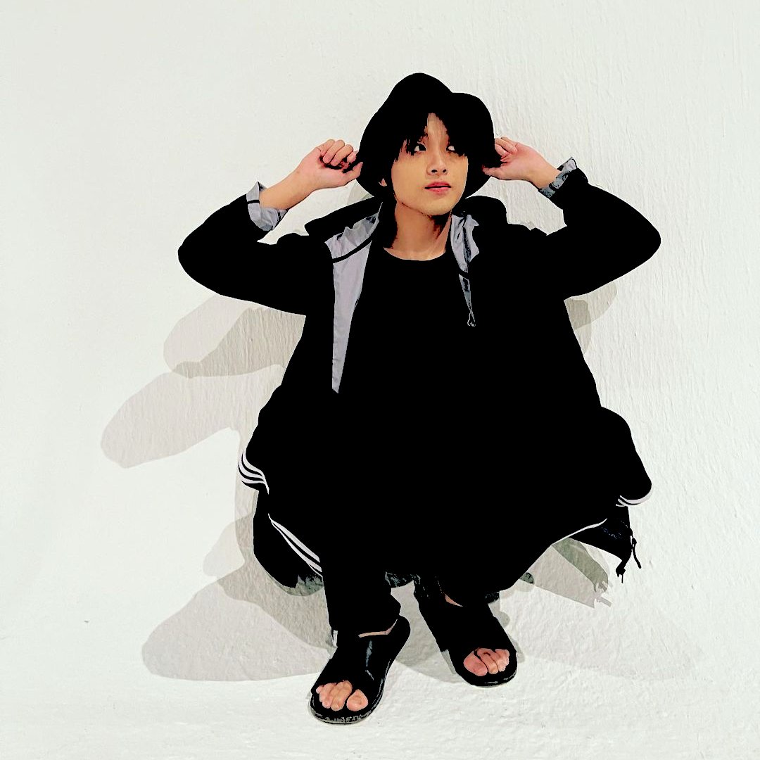 ㅤ
ㅤ 
ㅤㅤㅤ  not new to rp, a new acc.
ㅤㅤㅤ  like and rt to be mutuals.
ㅤ
ㅤ