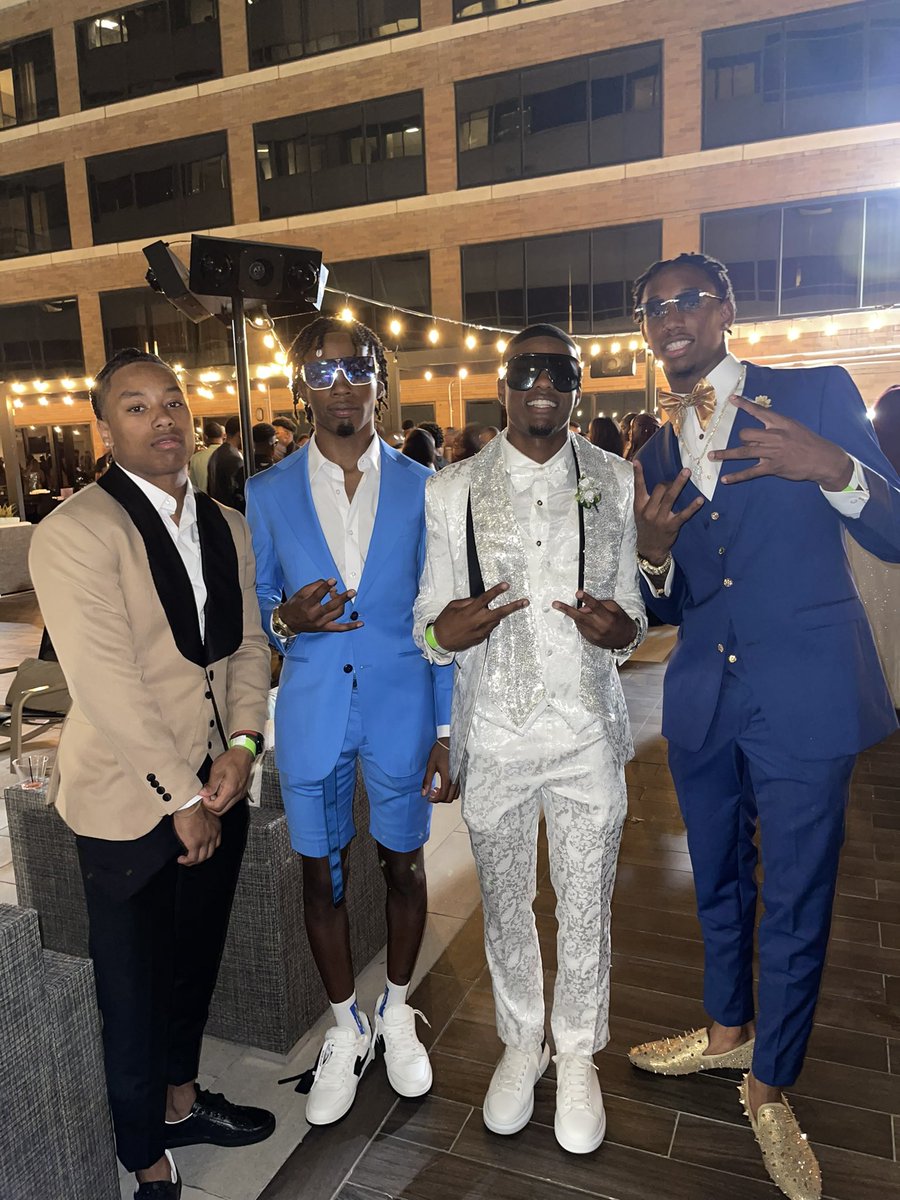 Our boys didn’t come to play #prom2022 <a href="/JohnMagee03/">backennd</a> <a href="/jaayfor6/">ese</a> <a href="/jacorychatman/">Jacory Chatman</a>