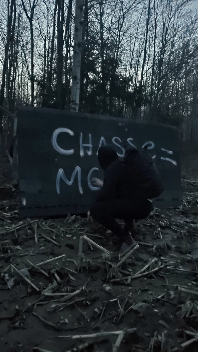 SIX HUNTING TOWERS VANDALIZED

read about it:

unoffensiveanimal.is/2022/04/30/six…