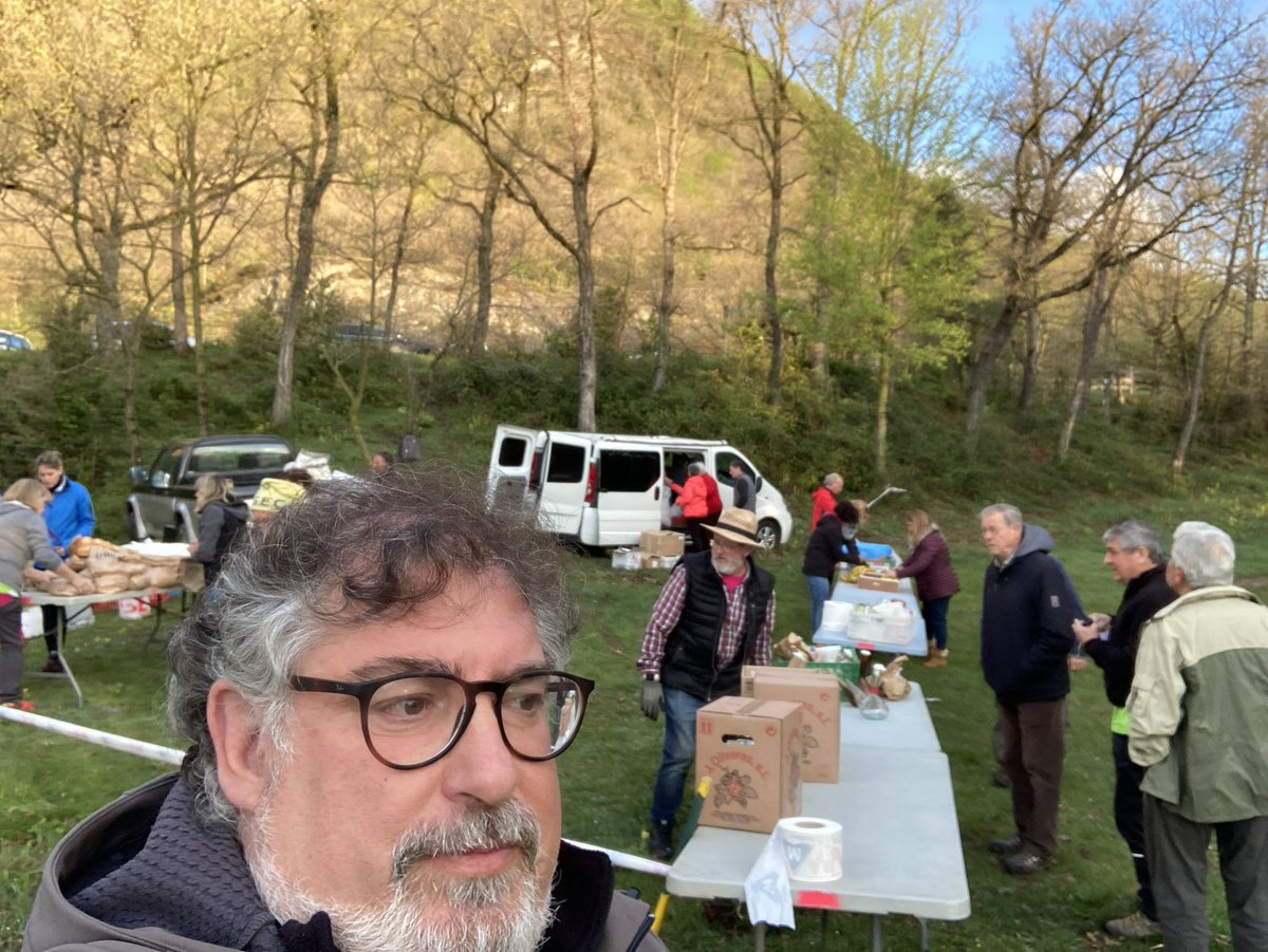 LluisLlulluab's tweet photo. Tot a punt per rebre els participants de la #lletissonada amb un merescut esmorzar!! Som-hi!! https://t.co/Uo0zEhVnUT