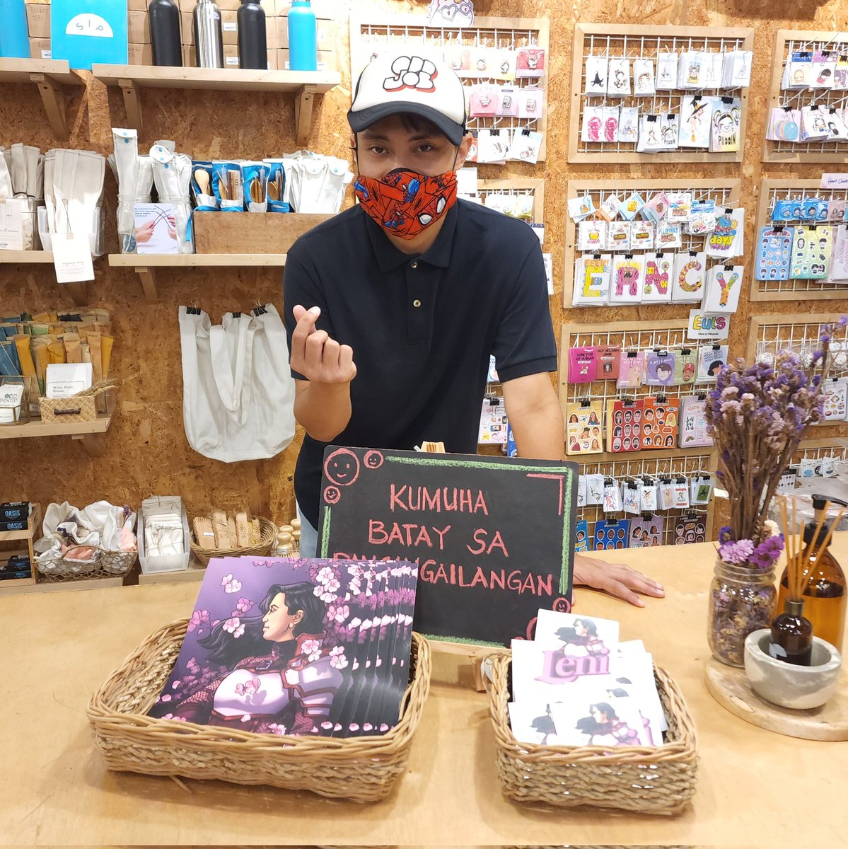 guhitnijeyk's tweet image. Thank you #CommonRoomPH for giving me a space to showcase my artwork.

#WARR1ORINPINK #guhitnijeyk #LetLeniLead #LeniKiko2022 #AngPresidenteLeniRobredo #BiseaPresidenteKikoPangilinan