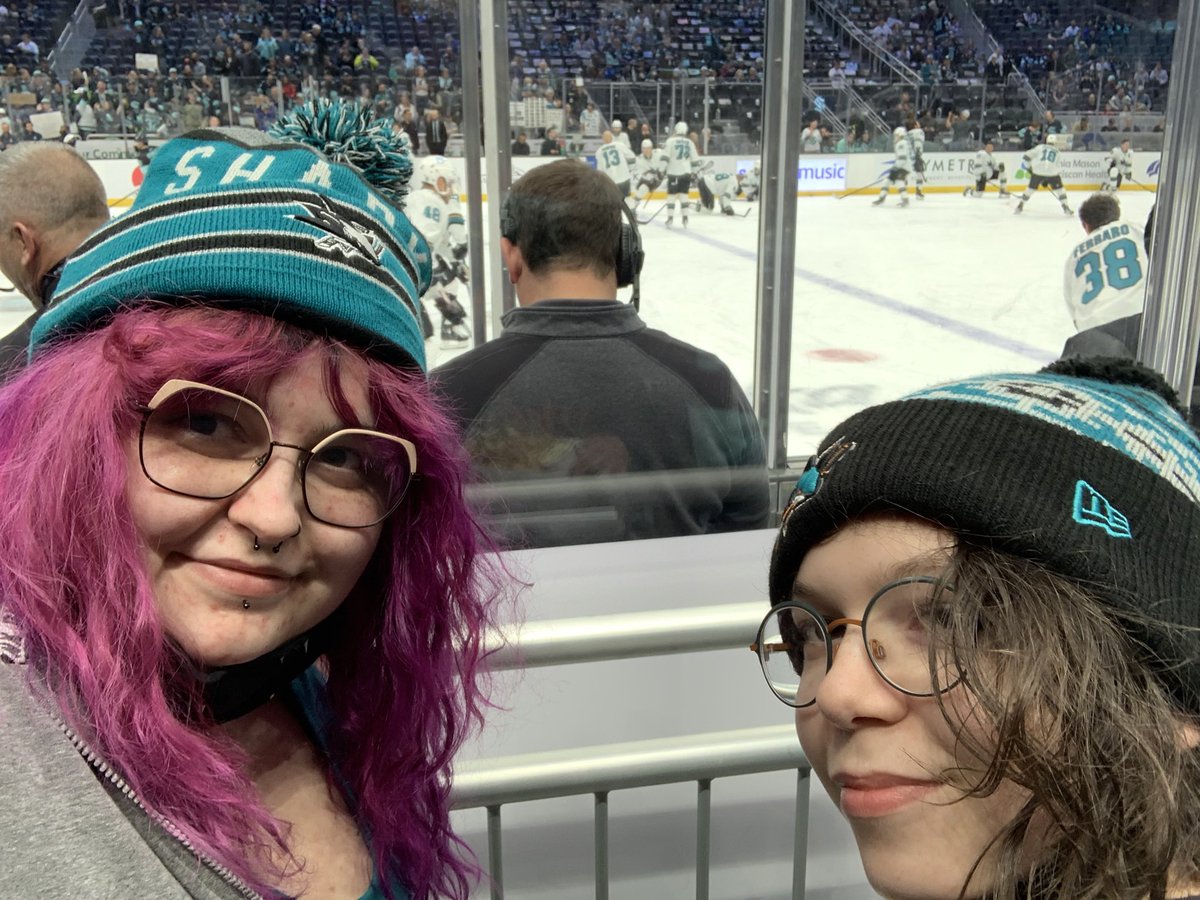 HippyDelight's tweet photo. Converted my brother in to a hockey fan. Let’s go! https://t.co/eW27ew8XTF