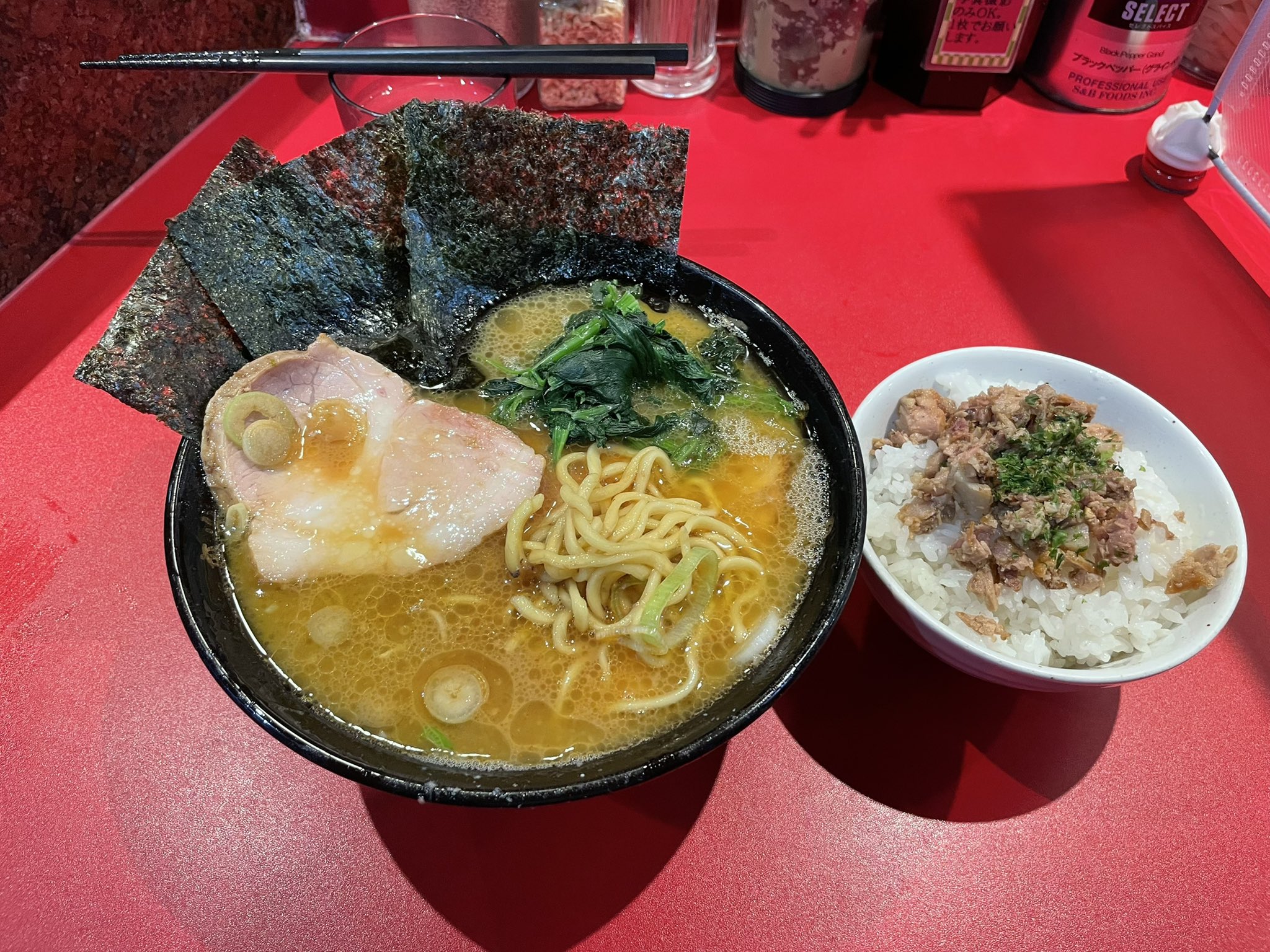 ゆっくりラーメン解説 4月は過去最高にレベルの高いお店を周りました 19杯とやや抑え気味でしたが その中でも美味しかったお店 今回紹介した以上に美味しいラーメン屋さんは ほとんどないんじゃないかなと思ってます 厚木家 飯田商店 らぁ麺嶋 ゆっくりラーメン解説 4月は過去最高にレベルの高いお店を周りました 19杯とやや抑え気味でしたが その中でも美味しかったお店 今回紹介した以上に美味しいラーメン屋さんは ほとんどないんじゃないかなと思ってます 厚木家 飯田商店 らぁ麺嶋