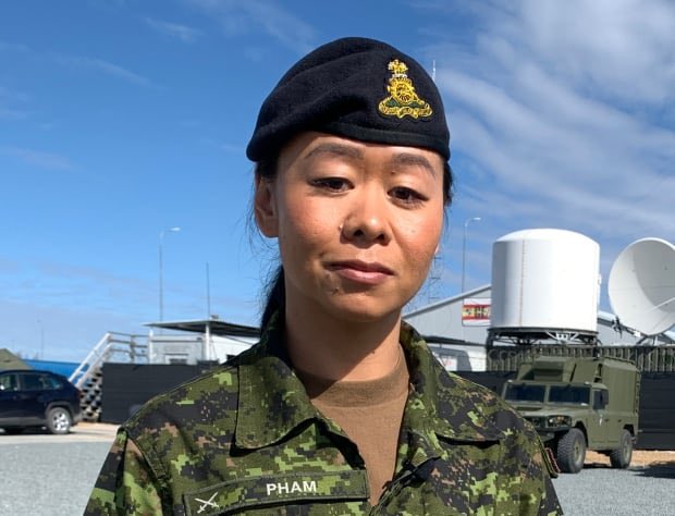 FlavioVolpe1's tweet image. A reminder that today REAL 🇨🇦 freedom fighters are in Latvia training soldiers to defend 🇺🇦 against an ACTUAL dictator threatening their way of life.

This is also the CORRECT use of OUR flag.