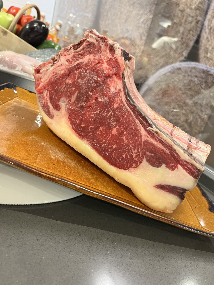 El rey de la parrilla #parrilla #chuletón <a href="/casitadelpradal/">Lacasitadelpradal</a> #DiaDeLaMadre