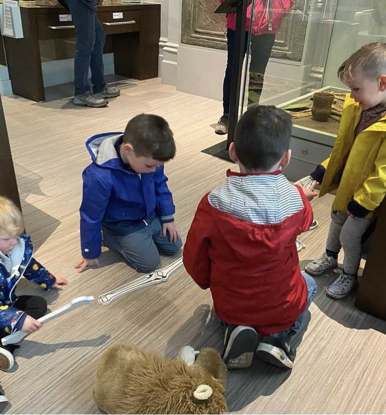 BuxtonMuseum's tweet photo. It's been great to see our #FamilyFriendly initiatives thriving at the #Museum recently! ๐คฉ๐
As evidenced here, our #ArtCart, #Activities and #ToyBoxes have been really popular with our younger visitors! ๐๐งธ๐๏ธ https://t.co/keu6q3f6or