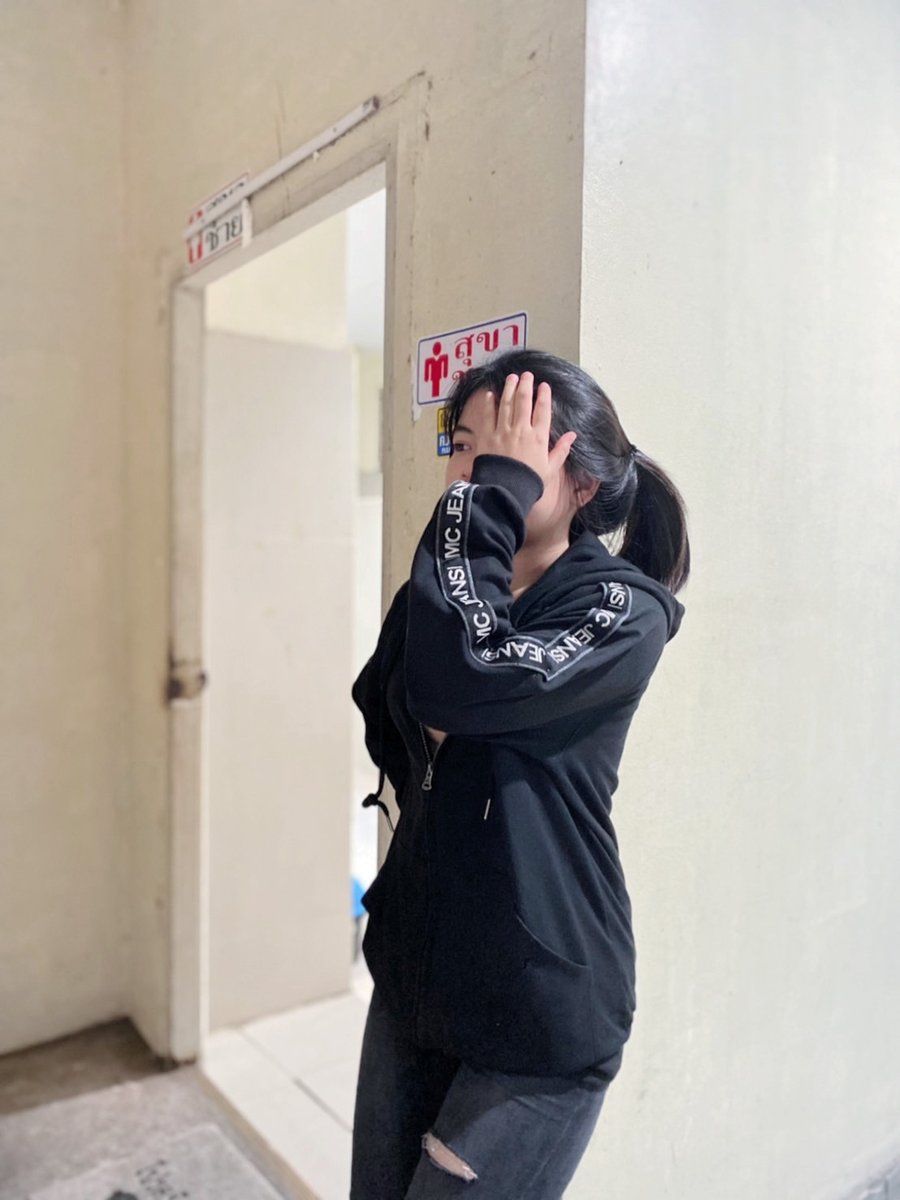 natkevalin's tweet photo. ฝนตกกันไหมคะ555 #กาฬสินธุ์ #ไม่รับงาน https://t.co/zjlHVHzeNY