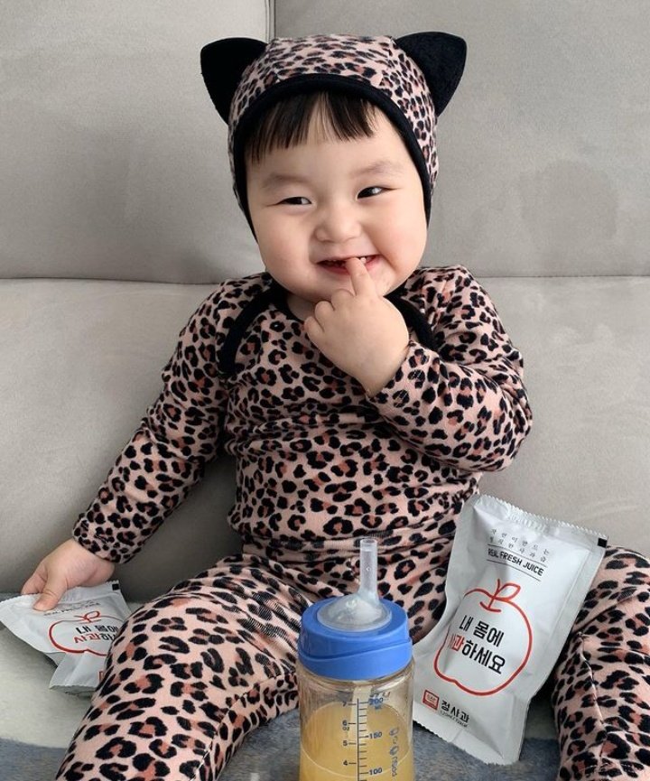 pijarmahawira's tweet image. Happy first anniversarry @sebuIan &amp;amp; @adiwiIaga! Semoga bahagia selalu, seneng selalu, dan diberkati selalu hubungannya. Seneng banget dengernya lagi anniv. Bonus foto adek!