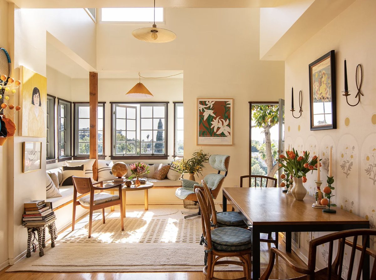 THE LINK UP. Today we're chatting about my awesome sauna blanket (that's 20% off today!!), Caitlin's PERFECT spring/summer dress, and an awesome leather everyday crossbody purse. All this and sooo much more at the link in my bio :) bit.ly/3LBjvun