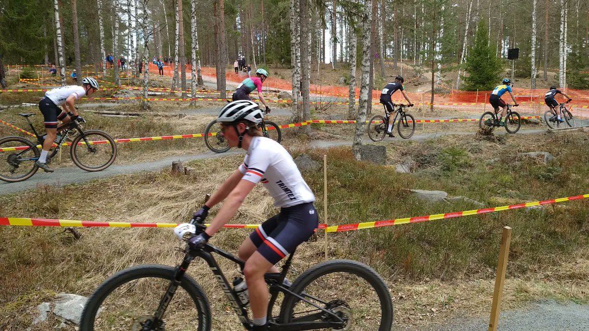 henrikoijer's tweet photo. Bilder och resultat från Klippingracet 2022 https://t.co/3OtwHtI0pC
#cykling #cycling #swecup #swecycling https://t.co/I1mrcYEGxn