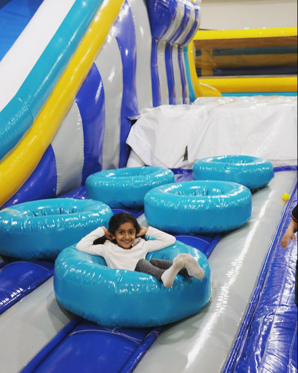 bradfordleisure's tweet photo. Chill mode activated 😎
If you want to kick your feet up and relax this bank holiday Monday @funzythemepark has got you covered!!💯
See opening times below. 👇
🔗: https://t.co/UAMQJU7jxd
#funzy #theleisureexchnage #bankhoilday #bradford #themepark #inflatable https://t.co/IgpBcUAC1m