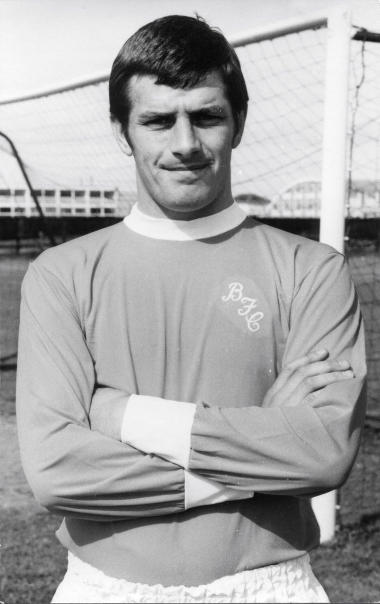 BFC_ExPlayers's tweet photo. Happy 75th Birthday today to former Pool full-back & top man ..... Henry Mowbray
Hope you have a great day Henry !
πππβ½οΈππ΄σ §σ ’σ ³σ £σ ΄σ Ώ
#LovedPlayingForThePool
#LovedATackle
#AlwaysGreatToBeInHisCompany https://t.co/XlH2NY6yIq