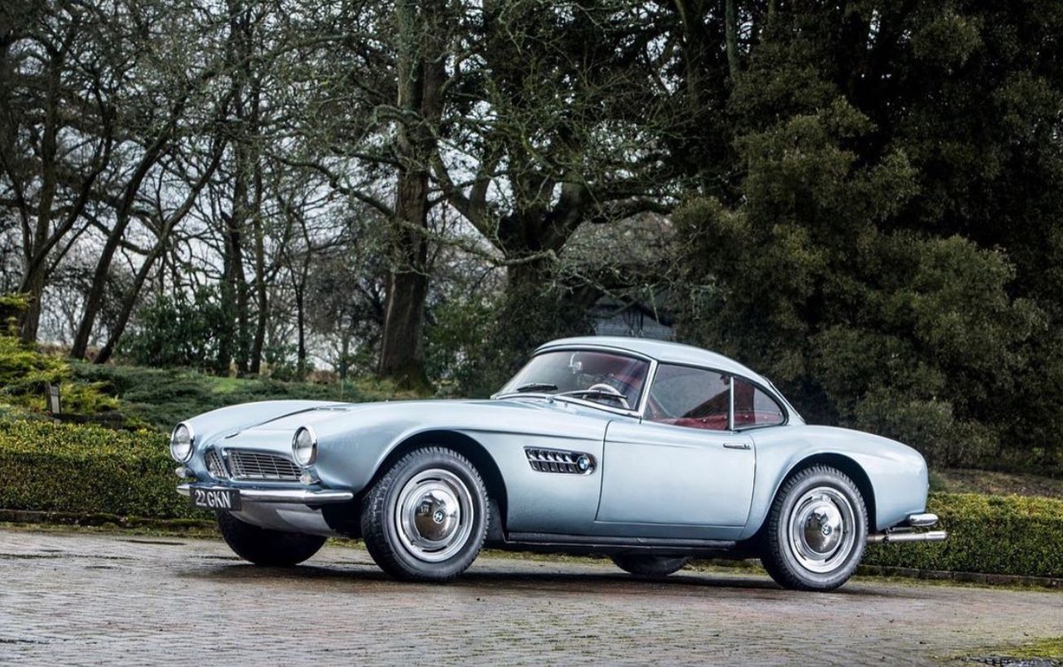 Love those Triumph GT6s..