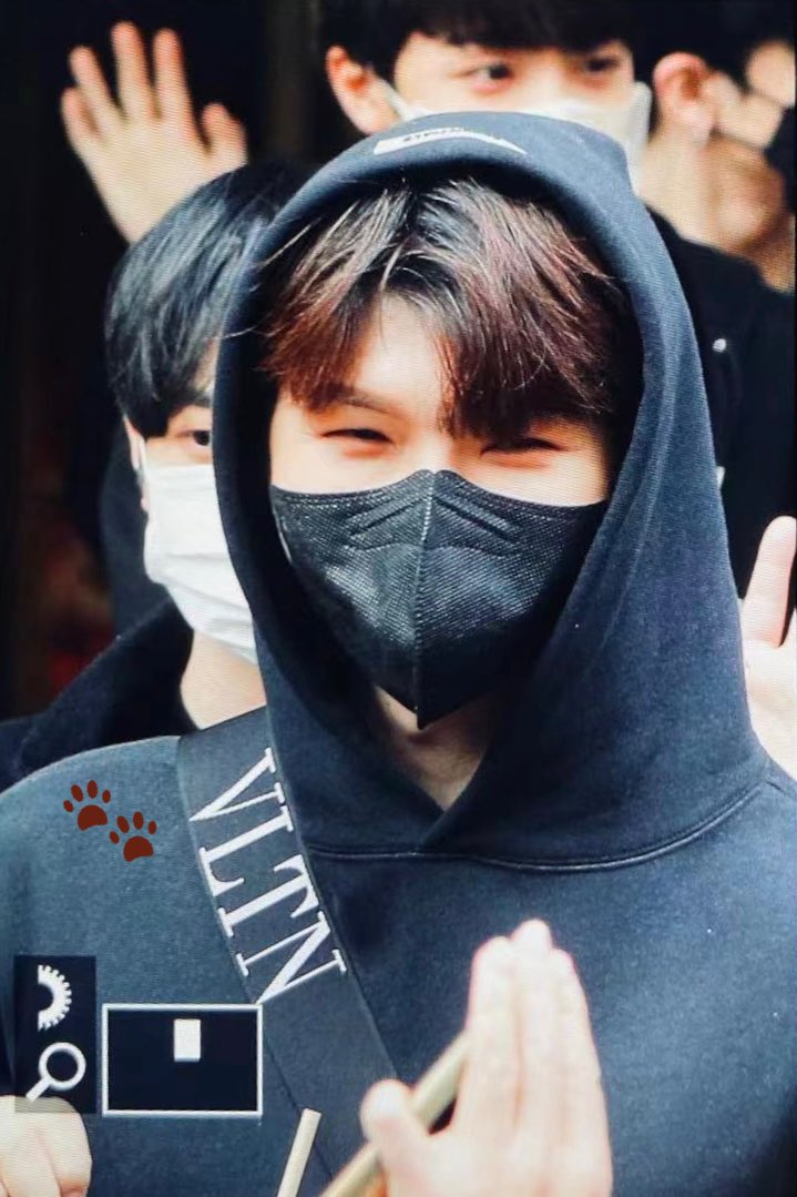 STARE951111's tweet photo. 220501

수고수고

#업텐션 #UP10TION #노수일 #쿤 #KUHN #너에게미쳤었다 @UP10TION https://t.co/OhNx13vQZq