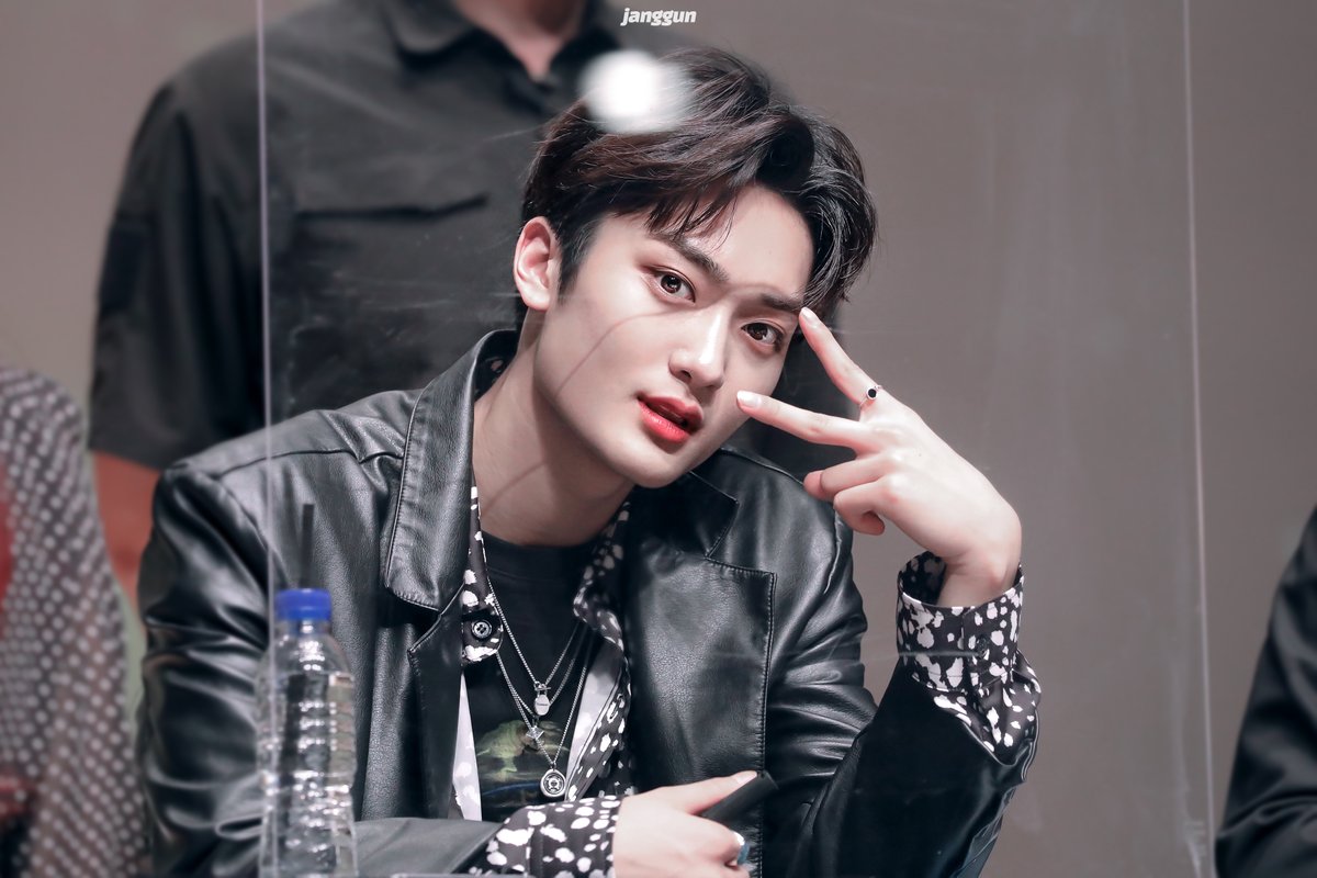 220424

✌️

#태영 #TAEYOUNG
#크래비티 #CRAVITY