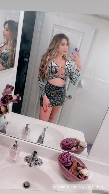 Party 🎊 in Miami https://t.co/OZcoSEuIMm<a href="/tag/miami"class="tags"><span>#miami</span></a><a href="/tag/florida"class="tags"><span>#florida</span></a><a href="/tag/tampa"class="tags"><span>#tampa</span></a><a href="/tag/orlando"class="tags"><span>#orlando</span></a>