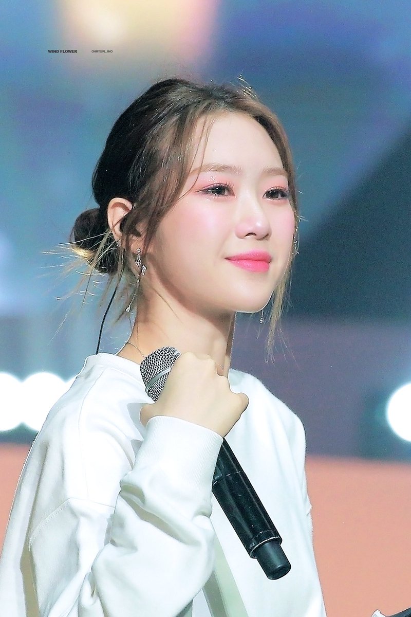 wind flower tweet media