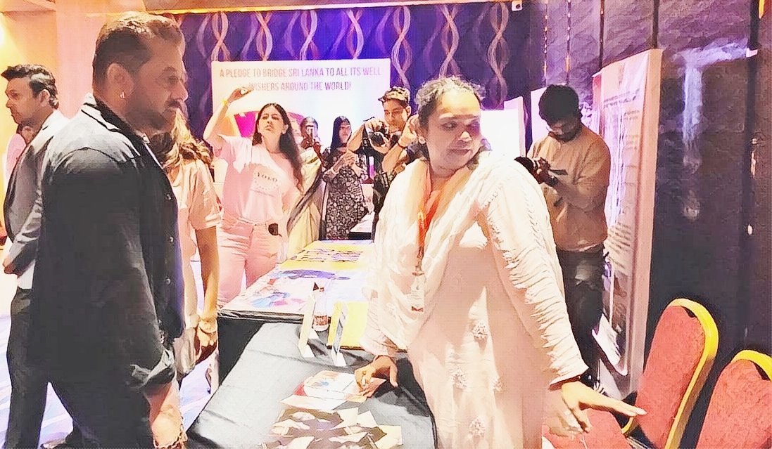 RedboysF's tweet photo. Thanks you #yolofoundation & @Asli_Jacqueline ma'am for giving us opportunity to present our social project in front of the king of humanity @BeingSalmanKhan bhai.
Special thanks to @AUThackeray ji & @Iamrahulkanal bhai for always motivating and inspiring us #SalmanKhan https://t.co/dn08s1lBg3
