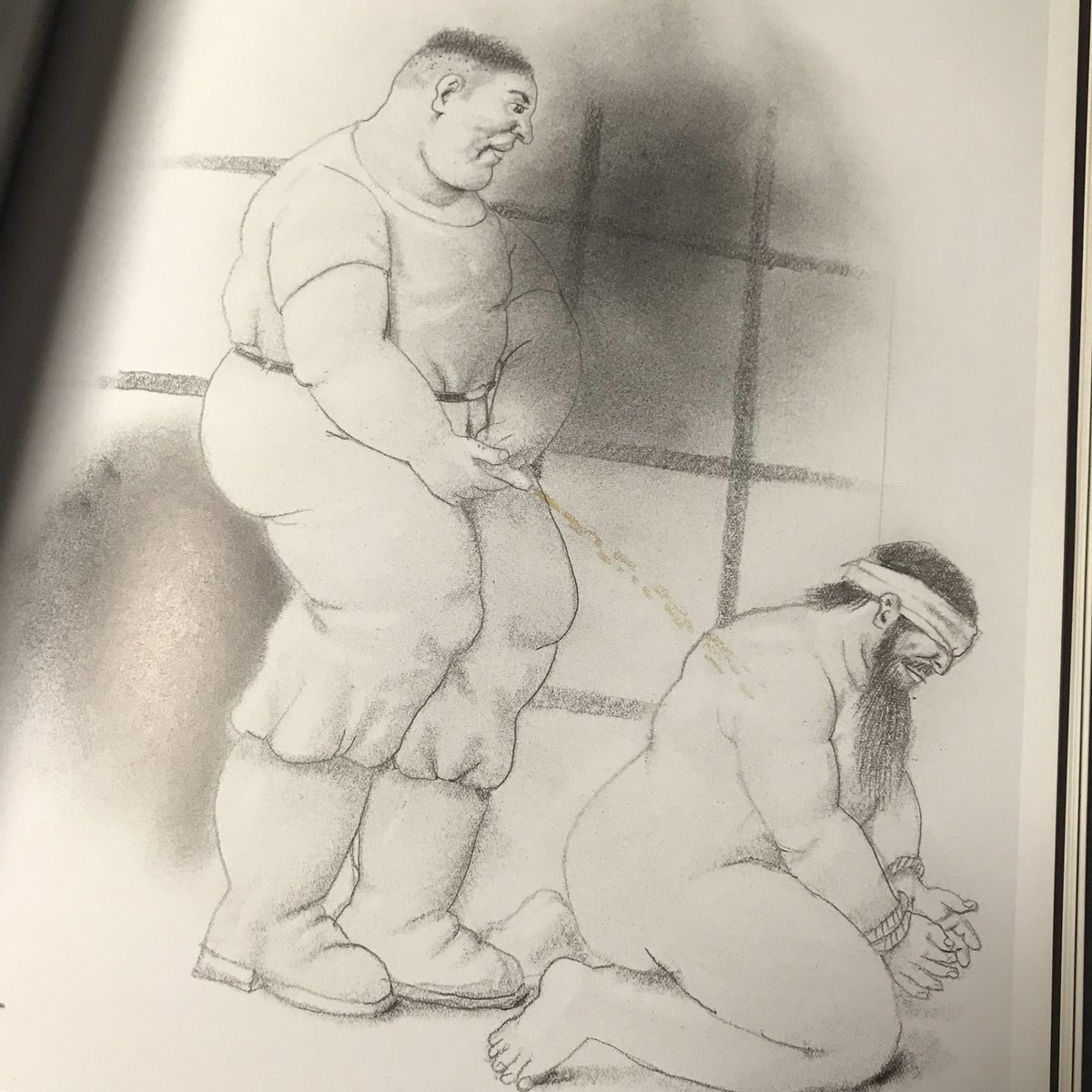 本棚から久々にボテロの画集を引っ張り出して眺める。アブグレイブ刑務所の虐待事件を描いた連作集。比較的おとなしめの絵のページをピックアップ。様々な意味で自分にとって衝撃的な連作だった。 