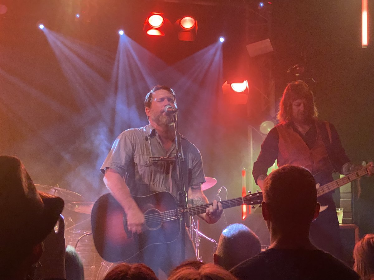 Snoogans1977's tweet photo. Just wonderful to be back out and watching live music again. @ChuckRagan was superb last night. God knows how he’s able to sing like that! https://t.co/F1qorxuAne