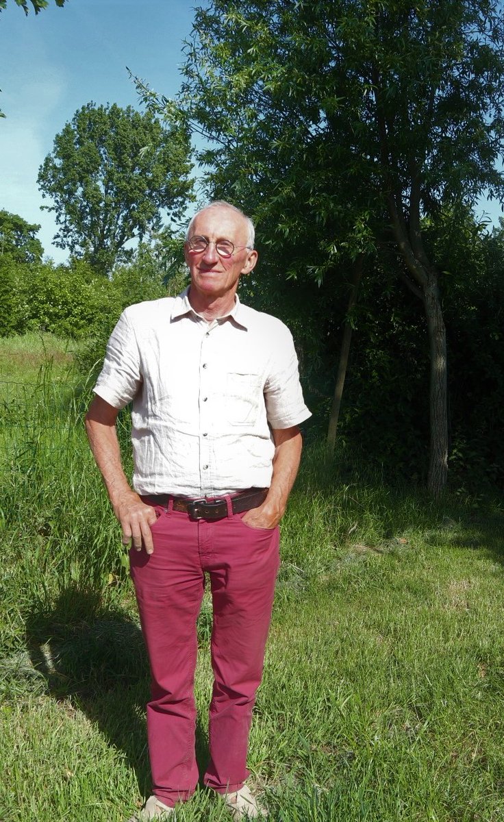 groenbeernem's tweet photo. Gemeenteraadslid Rolle De Bruyne wil meer politietoezicht op tractoren die aan hoge snelheid door het dorp denderen.
https://t.co/qKNYV9HObs https://t.co/8JC8jppz1l